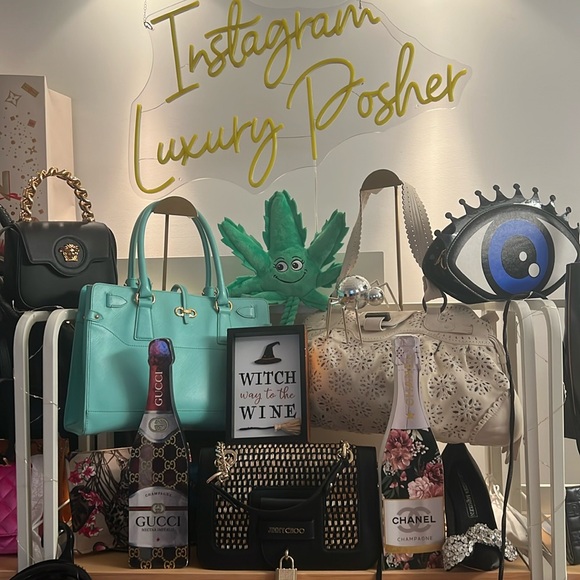 ❤️ LIKE to be notified when I go LIVE ❤️ - Picture 16 of 16